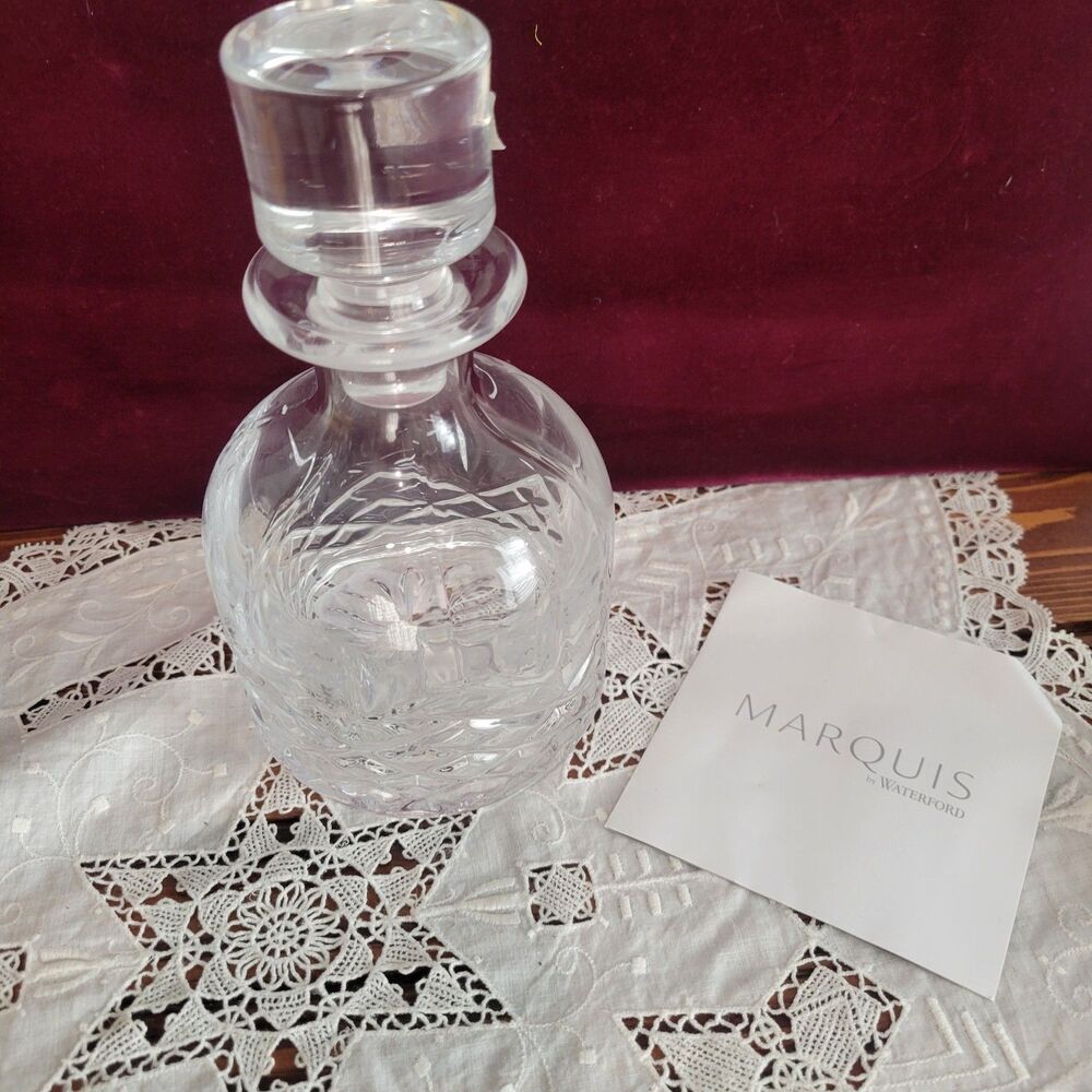 Marquis by  Waterford Markham Stacking Decanter only etched logo Classic